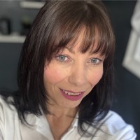 Julie James