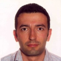 Roberto M.