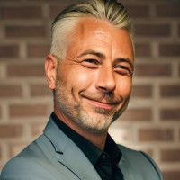 Mika Grönroos, eMBA