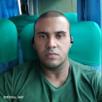Adriano Gomes