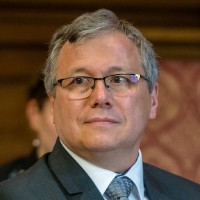 László Weinper