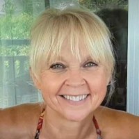 Kim Brett