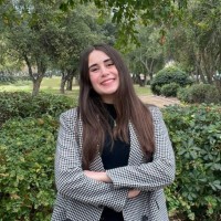 Scarlet Parvex Olmos