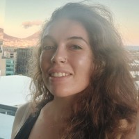 Simoné Elaine Stander