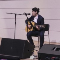 Yichun Huang