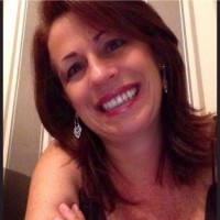 Glaucia L Mesquita Robertson