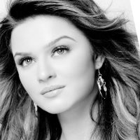 aashka goradia