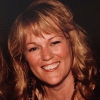 Kim Hutson de Belle (she, her, hers)