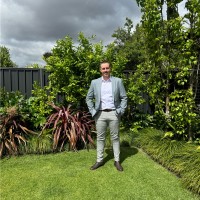 Tomas Grove