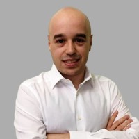 Roberto Oliva