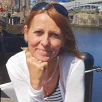 Zsuzsa Espár