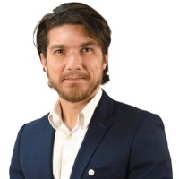 Rafael Silveira, B.A.A, Cris