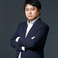 室井英人