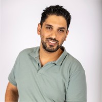 Omri Hikri