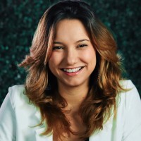 Camila CrozCamila Croz is an Influencer