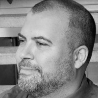 Aaron deOliveira