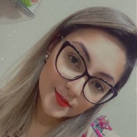 Nadine Cristina Oliveira