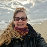 Corina Posthumus