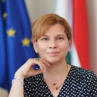 Andrea Beatrix Kadar