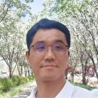 Hongju Lee