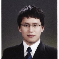 박건욱