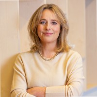 Suzanne Laszlo - Serrarens