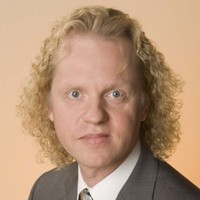 Frank J de Bruin