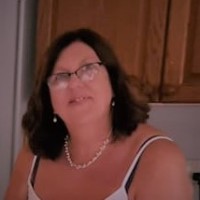 Lynne Fitton