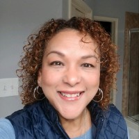 Lourdes Mcintyre