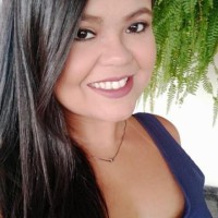 Flávia Santos