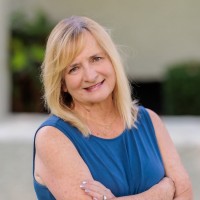 Julie Arthur