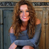 Karin Van Der Maaden