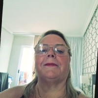 Debra Robins