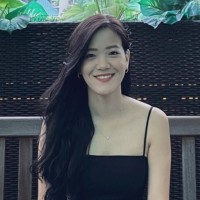 Sandy Lee