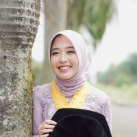 Risya Farliani Qomary