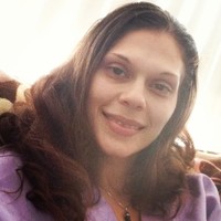 Evette Nieves Collier