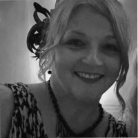Lesley Kirk