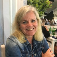 Yvette vd Bosch