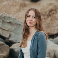 Alexandra Ray