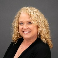 Lesley Howlett