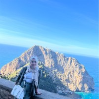 Meriem Takdjout