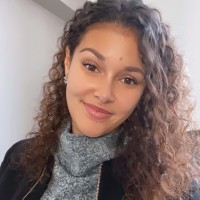 Ilona Valier