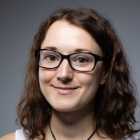 Laura Marcová, Aatqb
