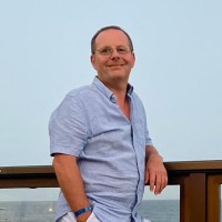 Steve Elliott