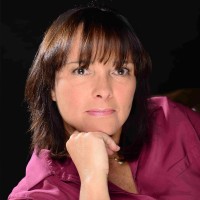 Simone C. Franzius