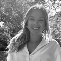 Claire EZZINE