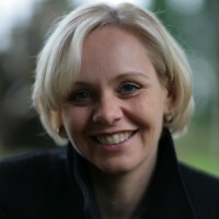 Nicole Droll