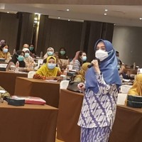 Surya Putri,dr MKM