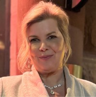 Debbie Hassan