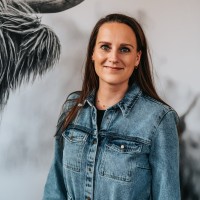 Cynthia Douw